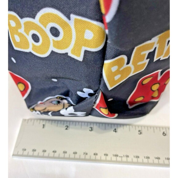 Betty Boop Hearts Kisses Novelty XL Black Red Waterproof Travel Weekend Zip Bag - Picture 12 of 16